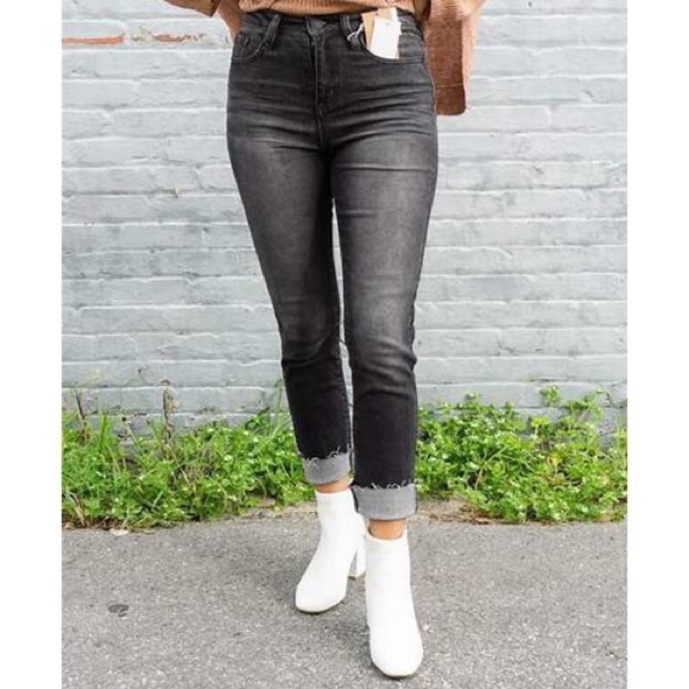 2/$10 SALE - YMI High Rise Ankle Straight Dream Jean
